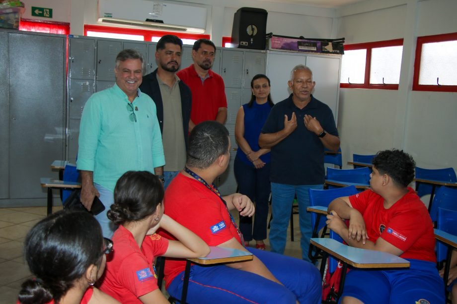 Prefeito de Itarumã visita Serviços de Convivência de Três Lagoas para conhecer ações desenvolvidas no município