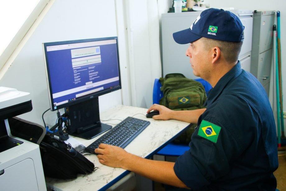 Marinha oferece serviços náuticos à população no Balneário Municipal de Três Lagoas