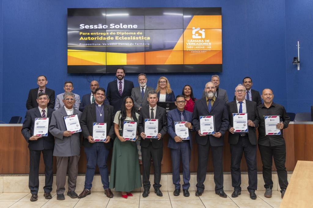 Câmara Municipal homenageia líderes religiosos com honraria de Autoridade Eclesiástica