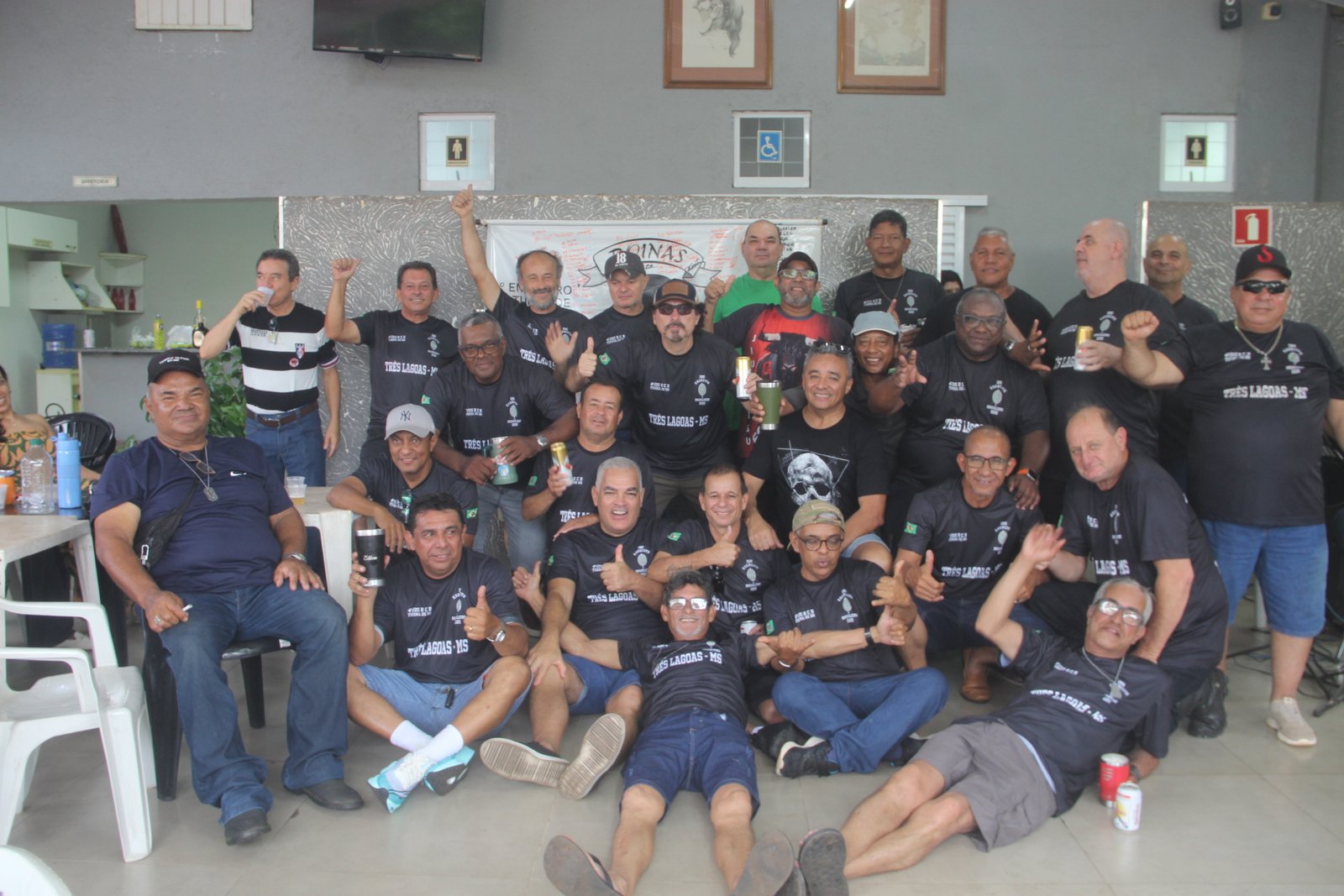 25 ex-soldados celebram 38 anos de amizade do grupo Boinas Pretas em Três Lagoas