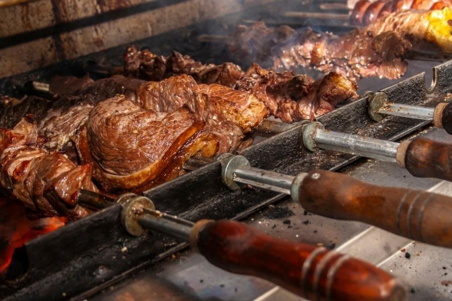 PROCON-TL divulga menores preços de 30 cortes de carne em Três Lagoas