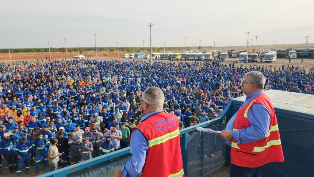 SINTIESPAV-MS: Uma voz forte na defesa dos trabalhadores da construção civil pesada
