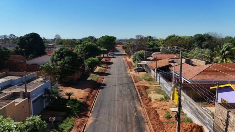 Rua no Jardim Maristela recebe recuperação após estragos causados por chuvas em Três Lagoas (MS)