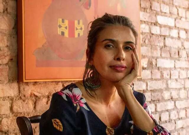Escritora Mariana Vilela lança livro na Casa do Artesão em Três Lagoas