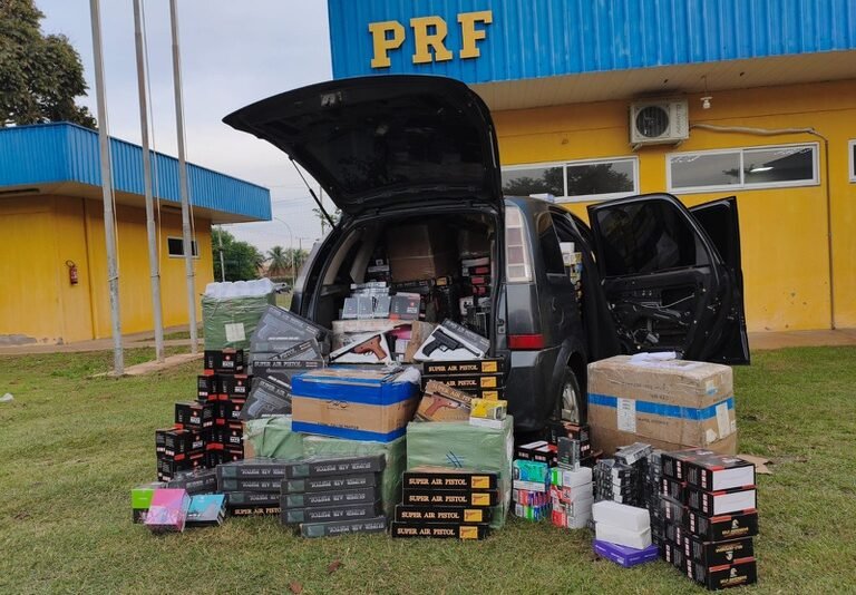 PRF realiza apreensão de cigarros eletrônicos e celulares em Mato Grosso do Sul