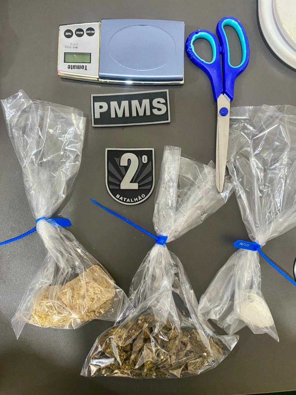 PM apreende crack, cocaína e maconha após denúncia em Três Lagoas