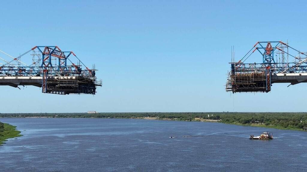 Ponte entre Porto Murtinho e Carmelo Peralta alcançará o 'beijo das aduelas' em 31 de maio