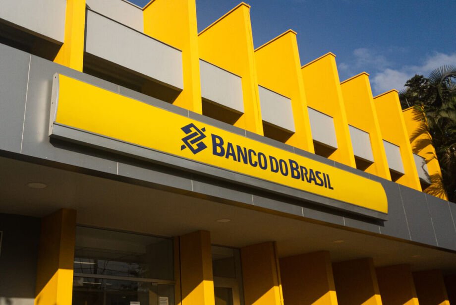 Comércio e agências bancárias estarão fechados nesta segunda-feira