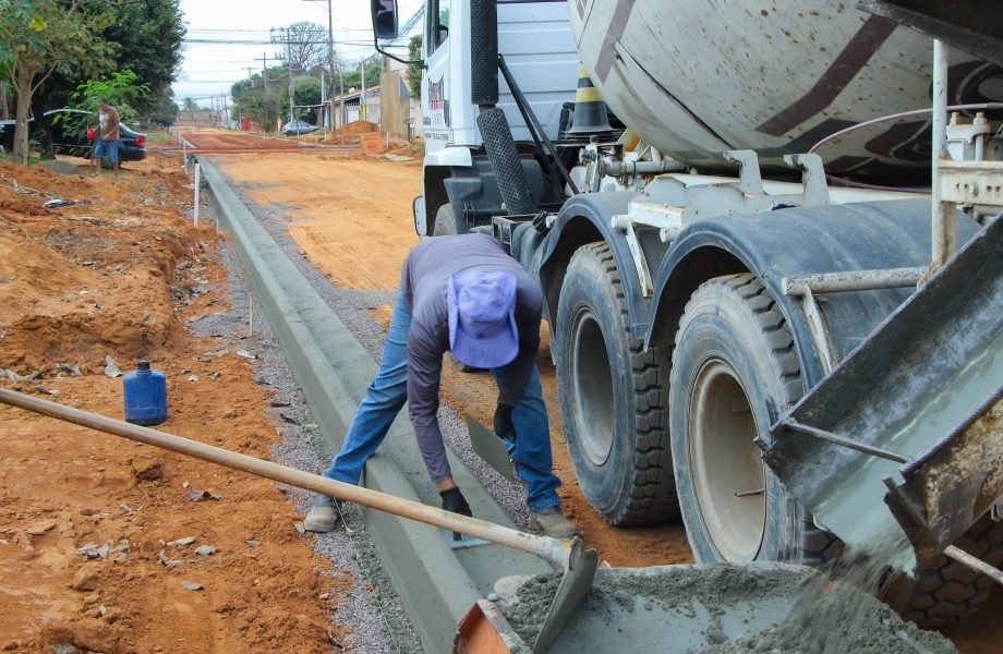 Prefeitura de Três Lagoas prossegue com obras de pavimentação e drenagem nos bairros Jardim Maristela e Jardim Flamboyant