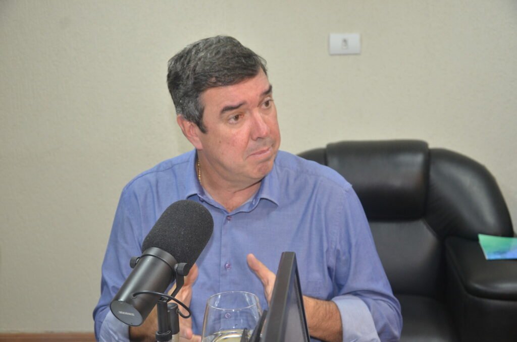 Eduardo Riedel atinge 66,3% dos votos válidos em pesquisa em MS