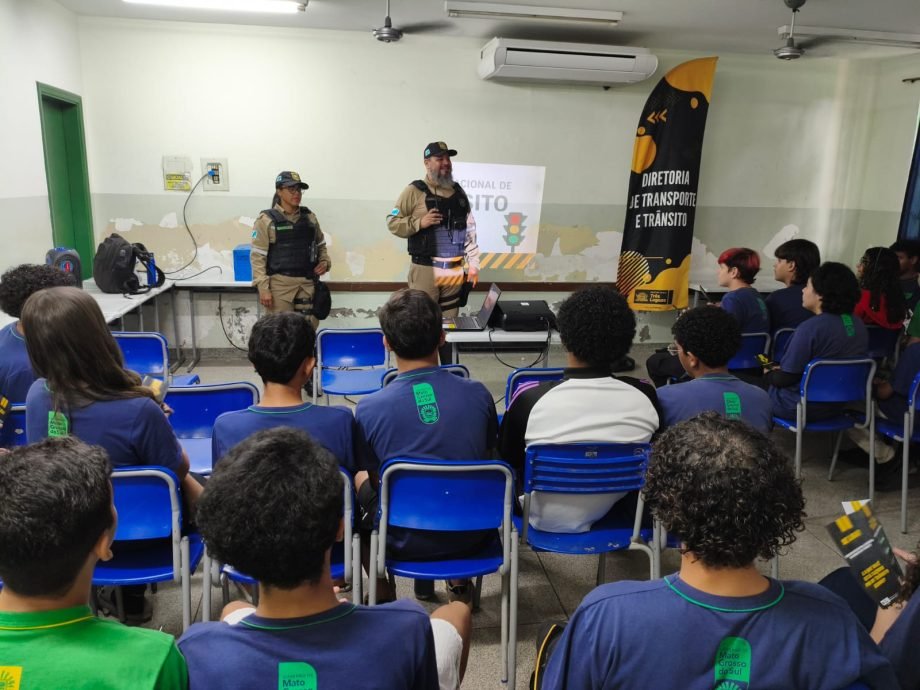 Escolas e distrito de Três Lagoas recebem ações educativas do DEPTRAN