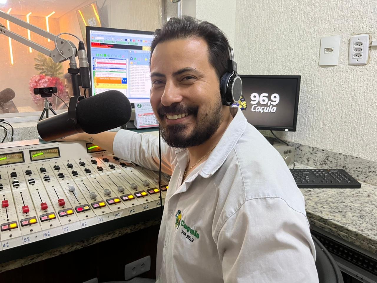 Novo programa ‘Resenha Braba’ estreia na 96 Caçula com Willian Ramos