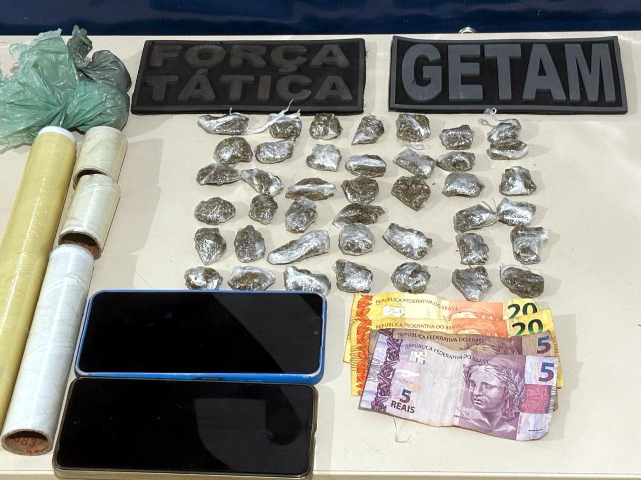 PM prende traficantes com drogas em Três Lagoas durante patrulhamento