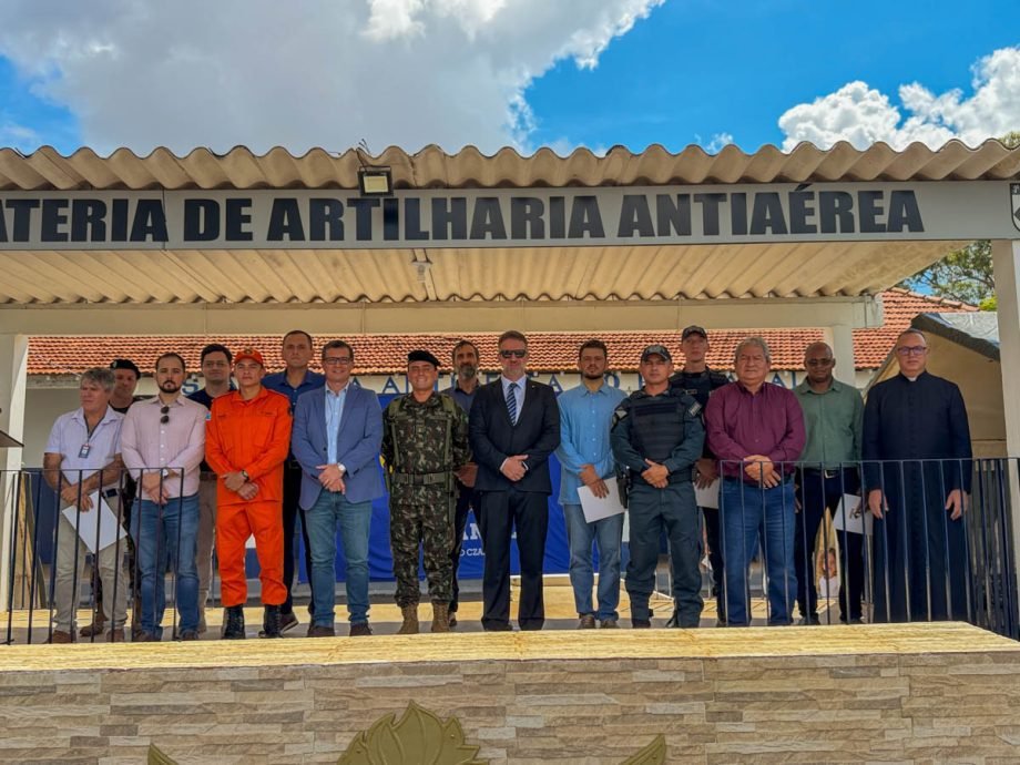 3ª Bateria de Artilharia Antiaérea celebra 48 anos com cerimônia especial