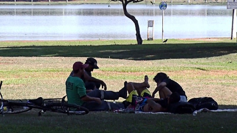 Editorial do Jornal do Povo discute desafios sociais em Três Lagoas frente ao aumento da demanda por empregos