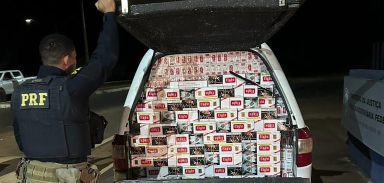 PRF apreende 13 mil maços de cigarros contrabandeados em Três Lagoas