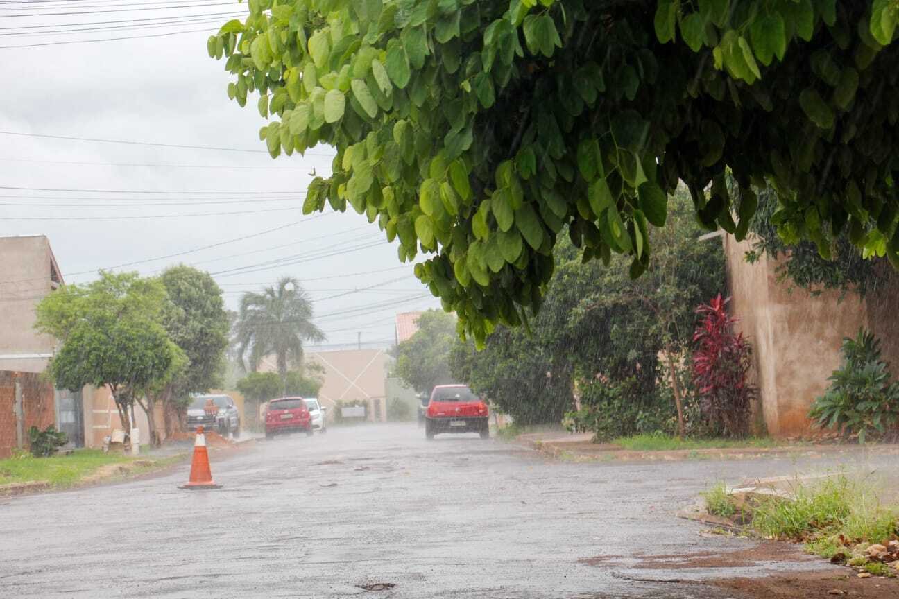 Chuvas Intensas em MS: Acumulado Ultrapassa 100 mm em 12 Horas
