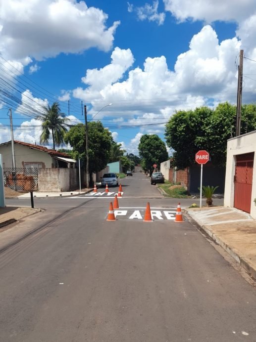 Prefeitura de Três Lagoas intensifica sinalização viária no bairro Carioca