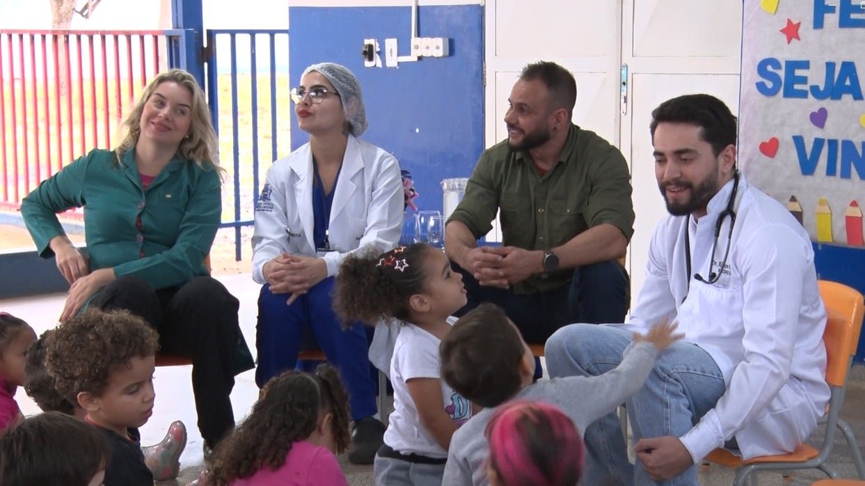 Projeto apresenta profissões a crianças em Centro de Educação Infantil Municipal