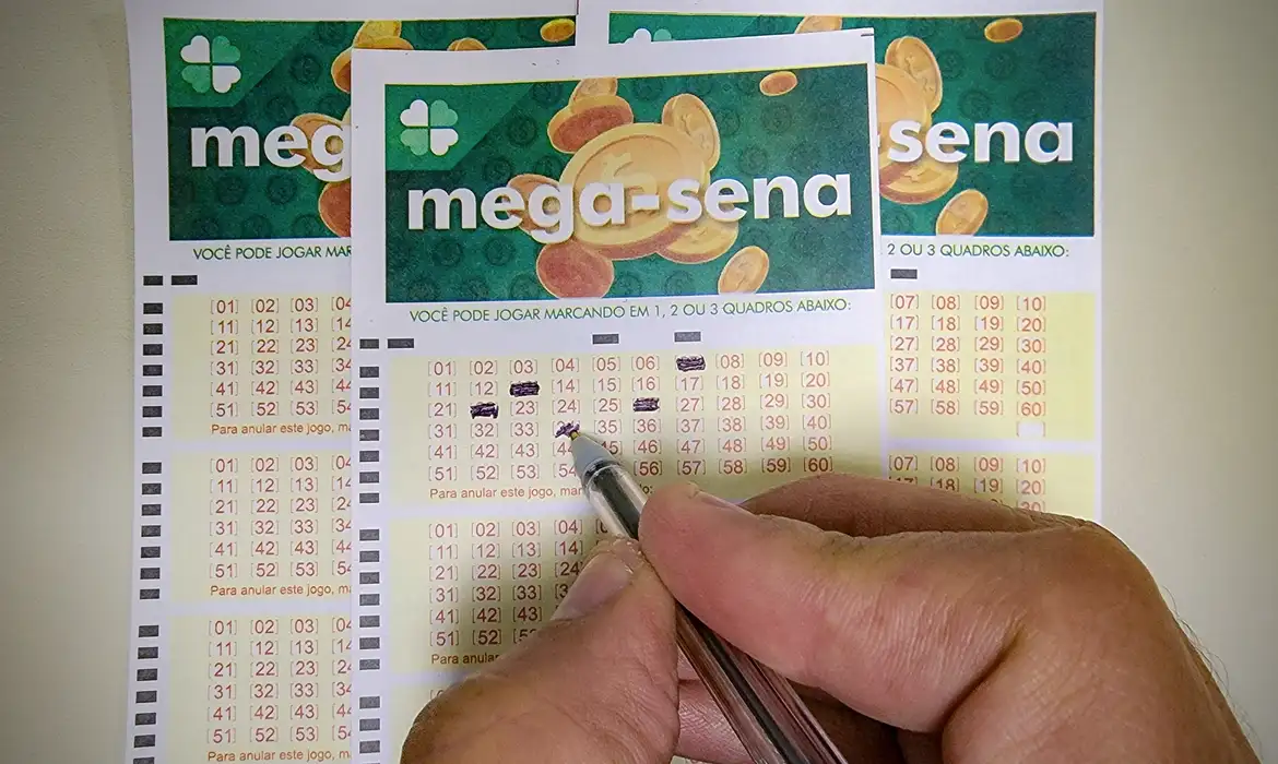 Mega-Sena acumula e prêmio pode chegar a R$ 300 milhões no próximo sorteio