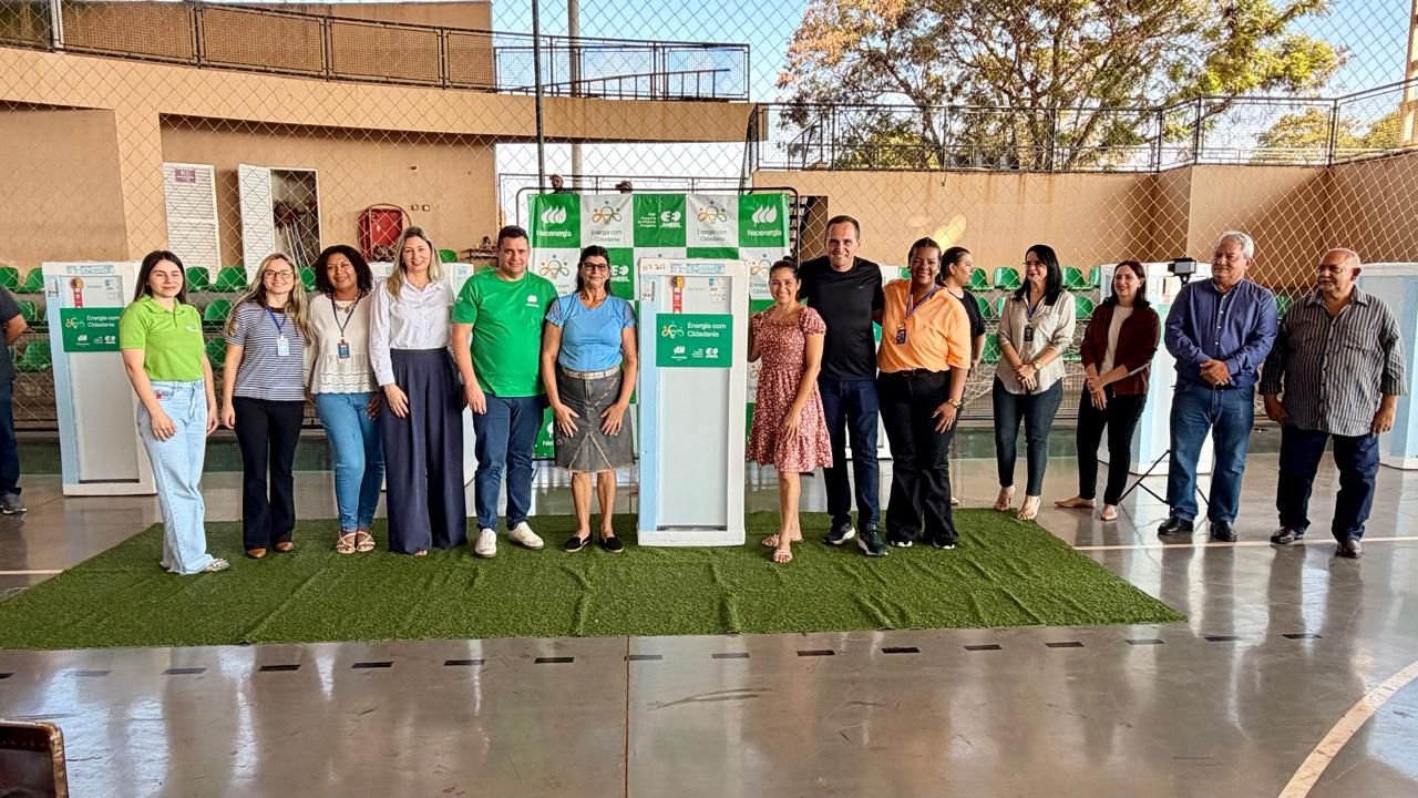 Famílias de Três Lagoas recebem 79 geladeiras entregues pela Neoenergia Elektro