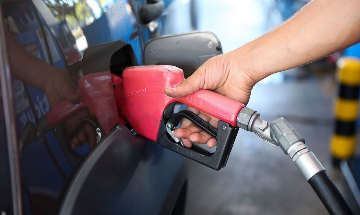 Postos de Três Lagoas registram alta nos combustíveis e gasolina custa R$ 6,55