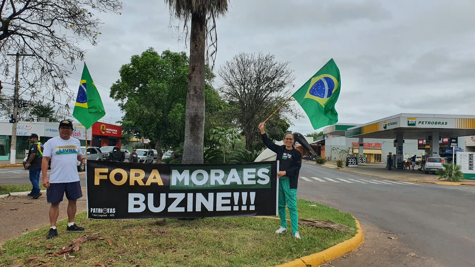 Protesto “Fora Moraes” toma o centro de Três Lagoas no Dia da Independência