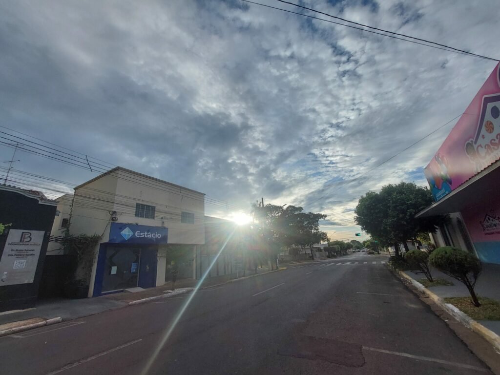 Ventos de até 50 km/h e ar frio mudam o tempo em Três Lagoas