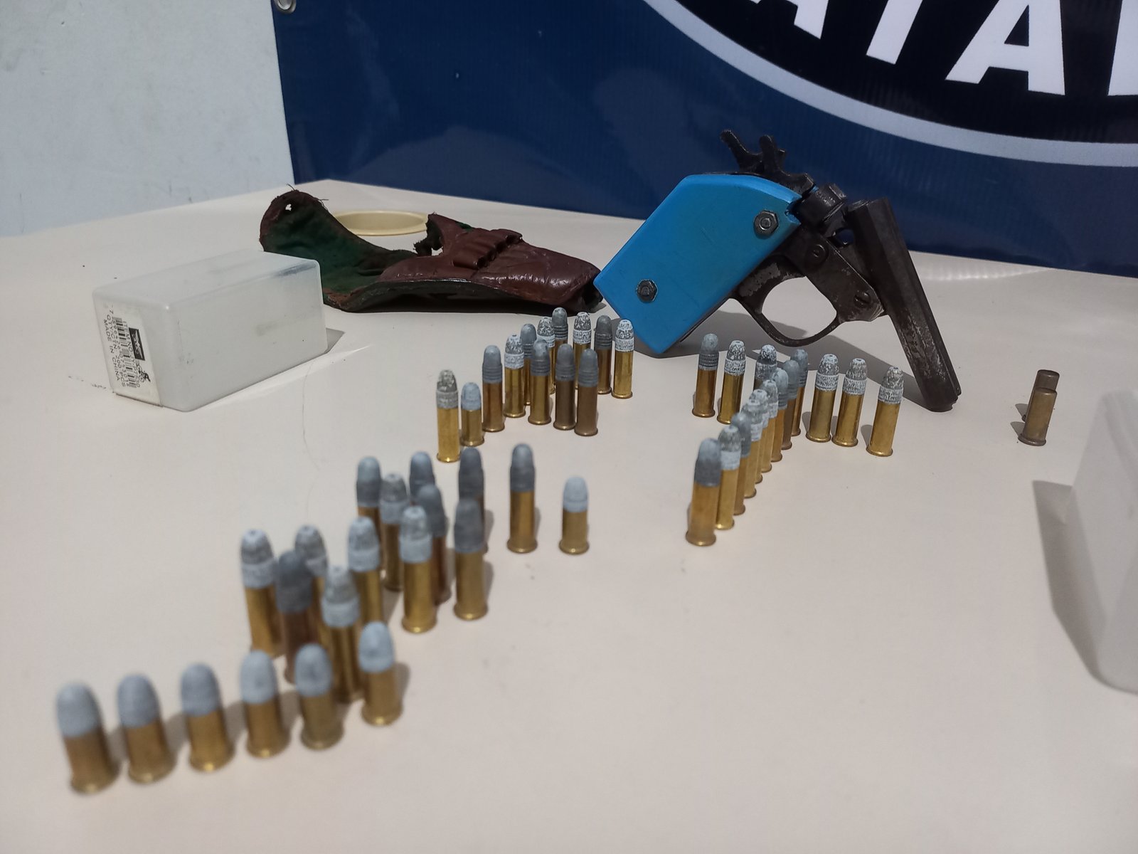 Após briga entre filhos, discussão de pais termina em disparo de arma em Três Lagoas