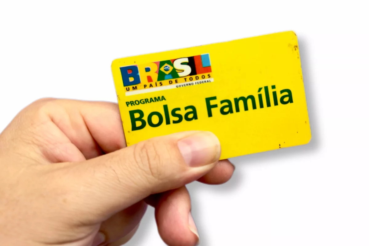 Governo federal eleva valor mínimo do Bolsa Família para R$ 691