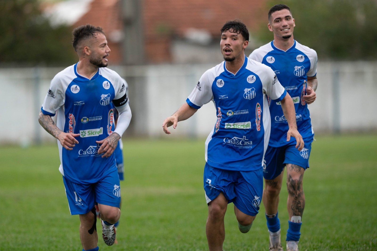 Aquidauanense vence o União ABC no Noroeste e celebra título e acesso à Série A com a torcida