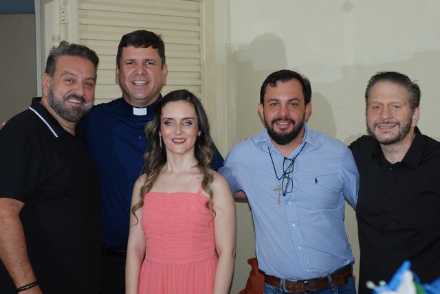 Espetáculo A Bela e os Tenores atrai público em Noite Italiana solidária