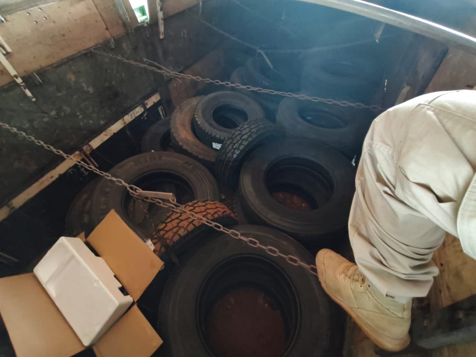 PRF apreende cocaína e mercadorias irregulares em rodovia de MS