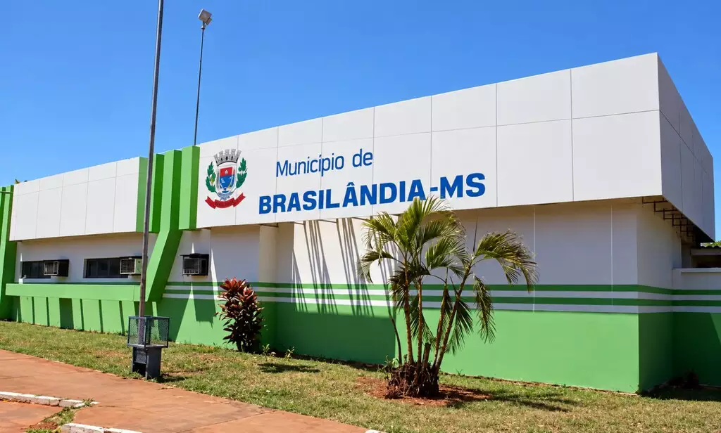 Prefeitura de Brasilândia paga abono de R$ 300 a servidores em outubro
