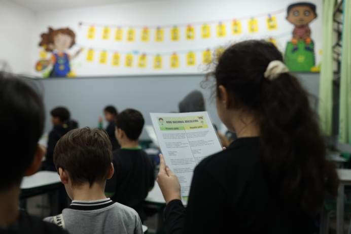 Brasil figura entre nações que mais progrediram na educação em duas décadas, revela Pisa