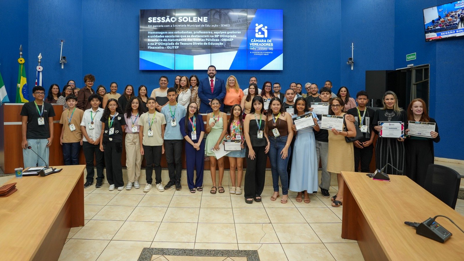 36 alunos da rede municipal recebem premiação em olimpíadas