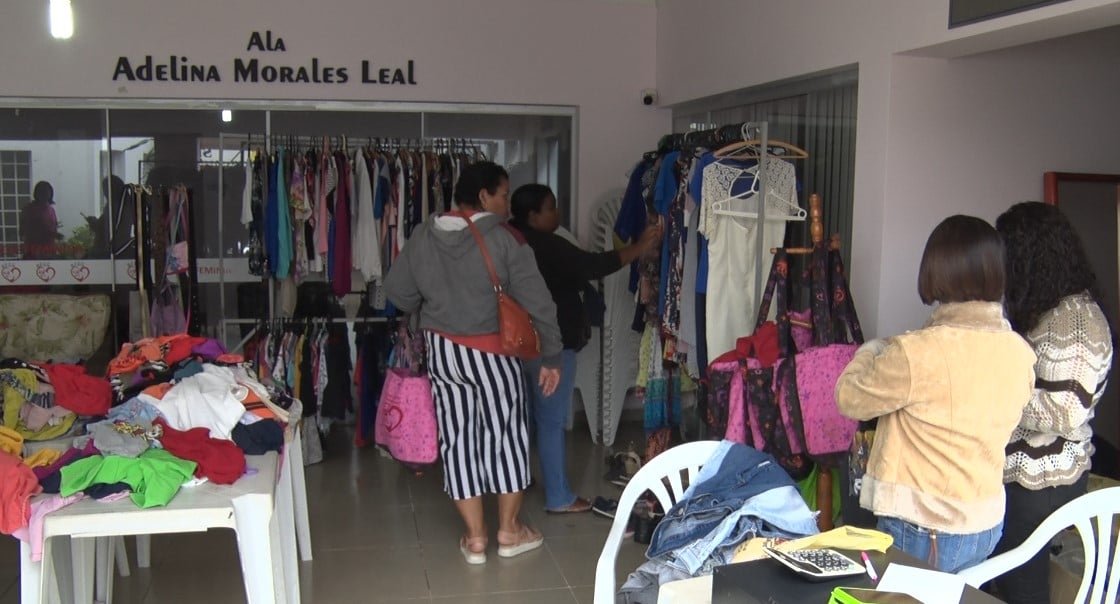 Rede Feminina de Combate ao Câncer de Três Lagoas promove mega bazar beneficente