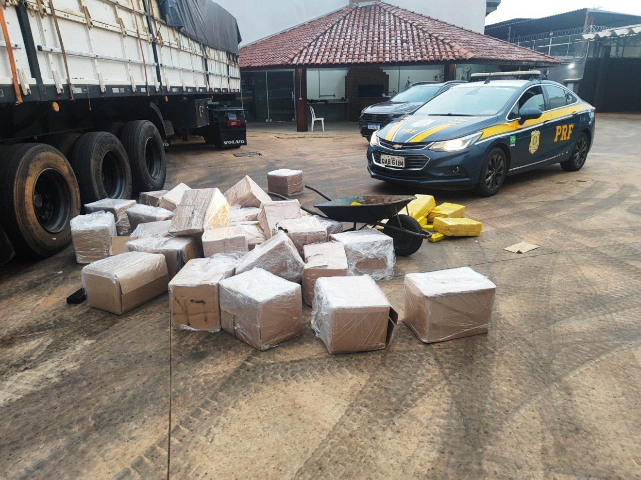 Apreensão de maconha em Três Lagoas auxilia PF a desmantelar esquema milionário de tráfico