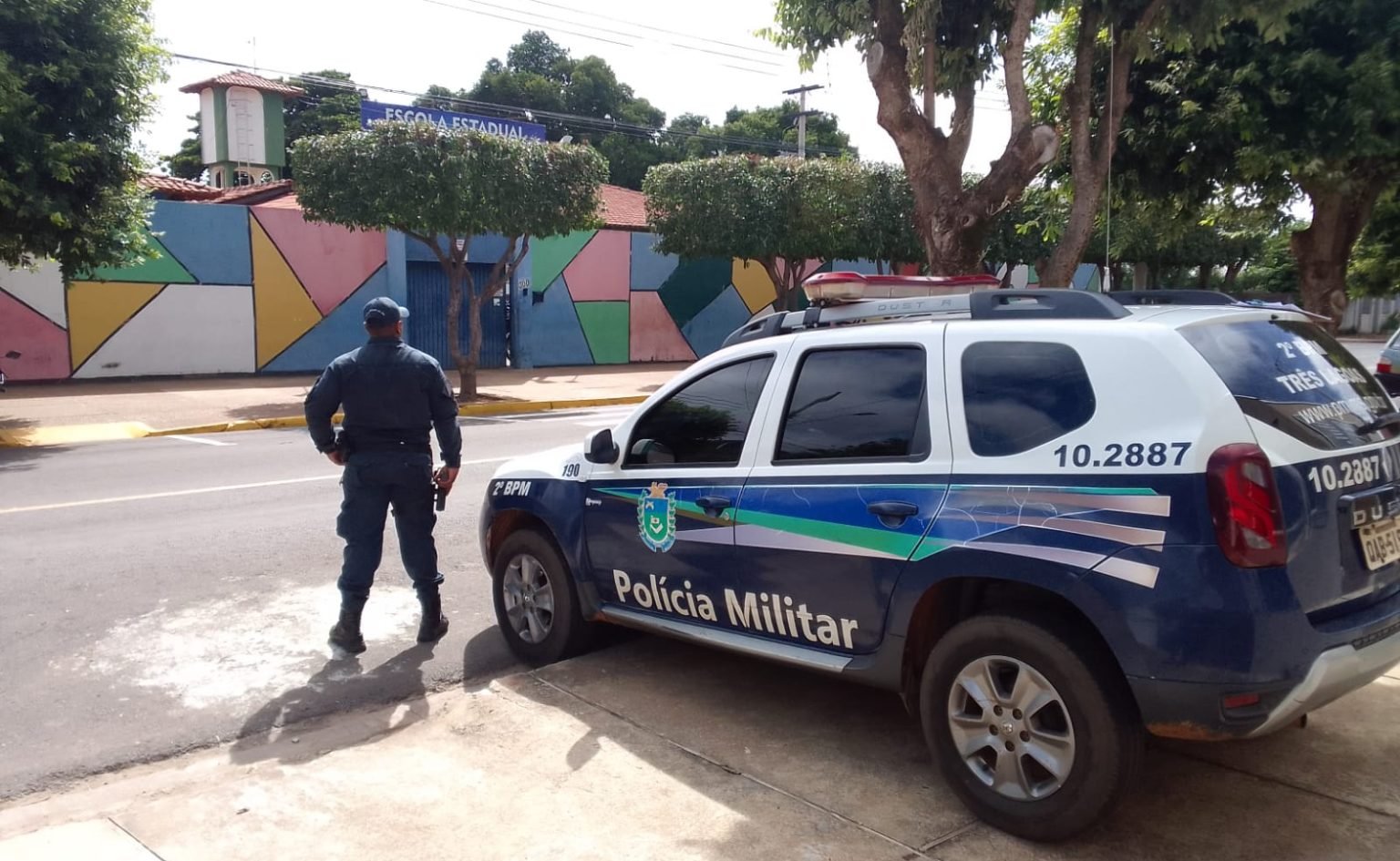 Professor e aluno se envolvem em confusão com acusação de agressão em escola de Três Lagoas