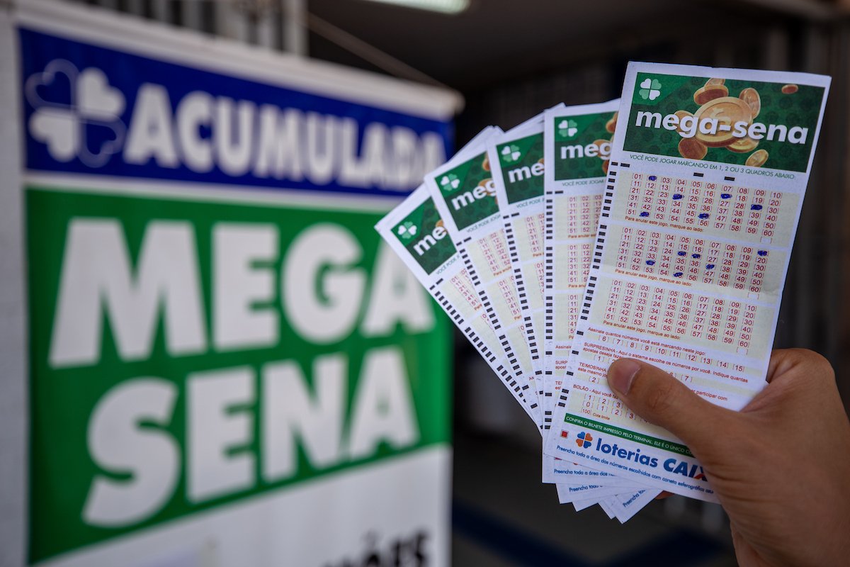 Mega-Sena acumula, e prêmio alcança R$ 38 milhões neste sábado