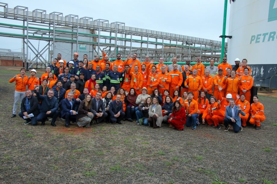 RETOMADA HISTÓRICA – Prefeito Cassiano Maia e Presidente Lula assinam reinício das obras da UFN-3 em Três Lagoas