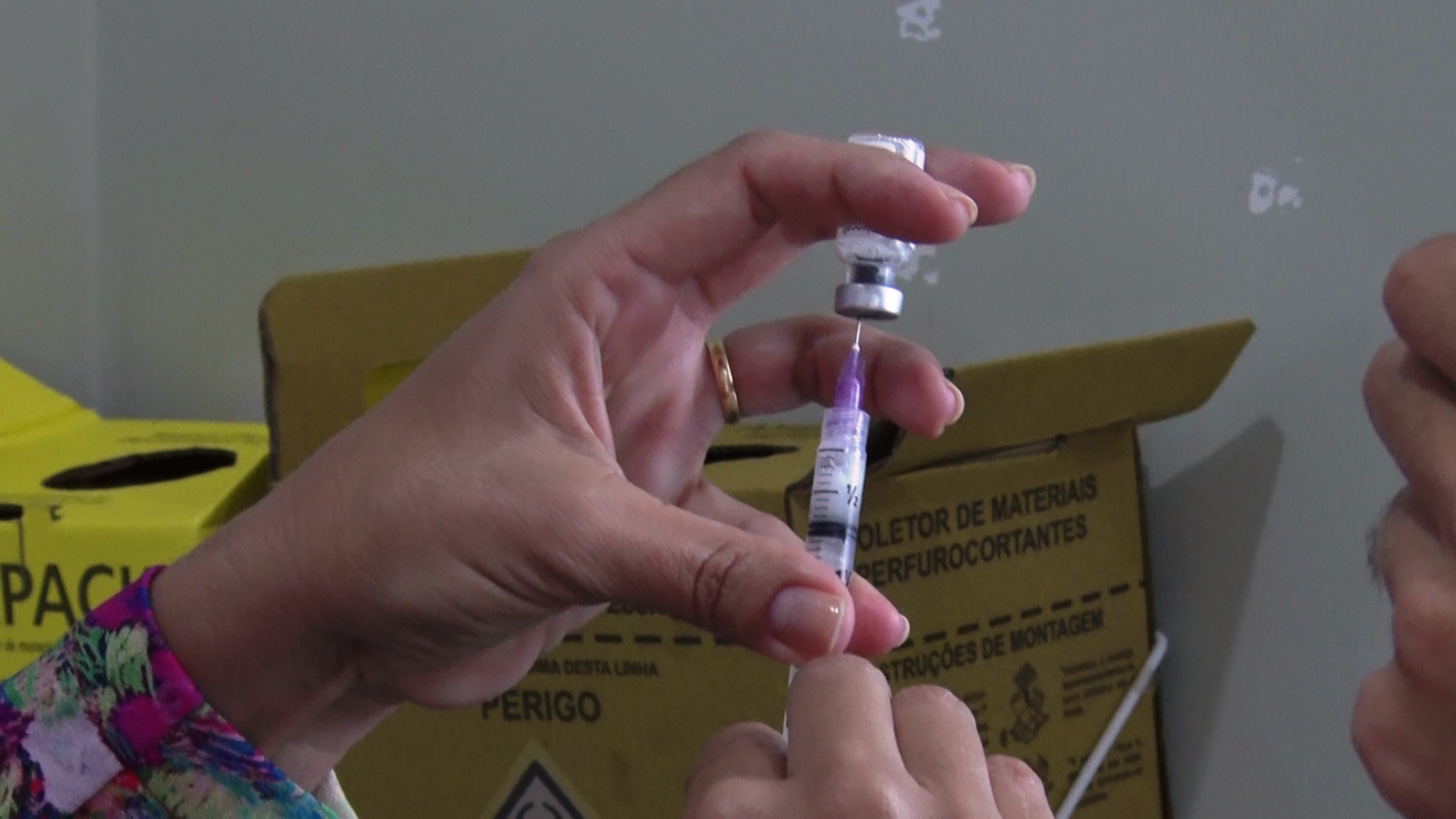 Três Lagoas receberá doses da vacina contra dengue para profissionais da saúde