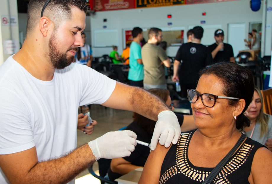 Feira Central vai receber nova ação itinerante de vacinação contra a gripe neste sábado (27)