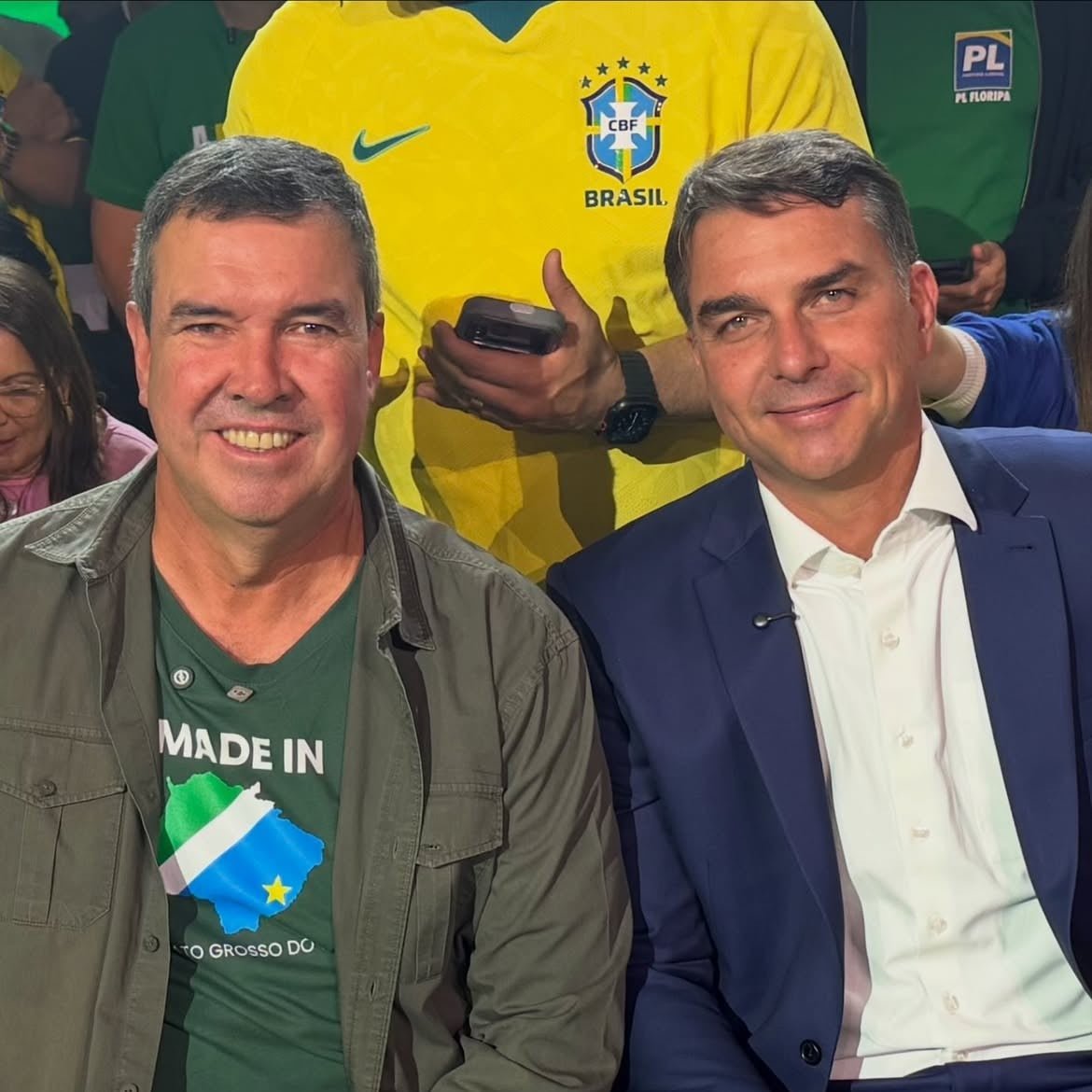 Pesquisa em Mato Grosso do Sul aponta liderança de Eduardo Riedel e Flávio Bolsonaro