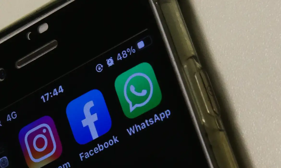 Febraban alerta sobre o golpe do falso emprego; saiba como se proteger